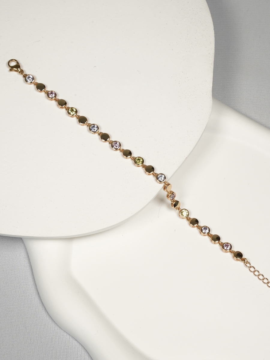 Resim ARALIKLI TAŞ DETAYLI GOLD KADIN BİLEKLİK